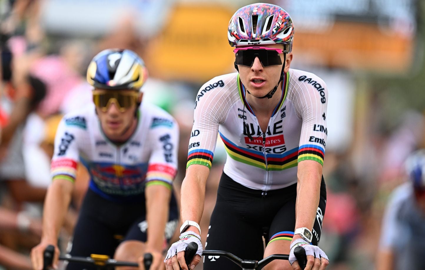 Un ritmo loco desde la salida, que promete para el Tourmalet… Sigue con nosotros la 6ª etapa… Un ritmo loco desde la salida, que promete para el Tourmalet… Sigue con nosotros la 6ª etapa…